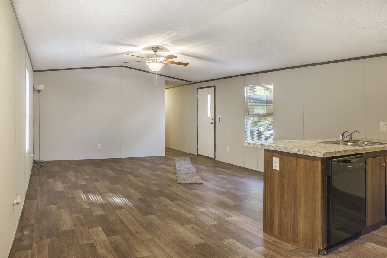 108 Browns Family Place Photo 8