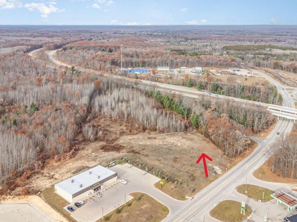 Clare Avenue N, Harrison, MI 48625