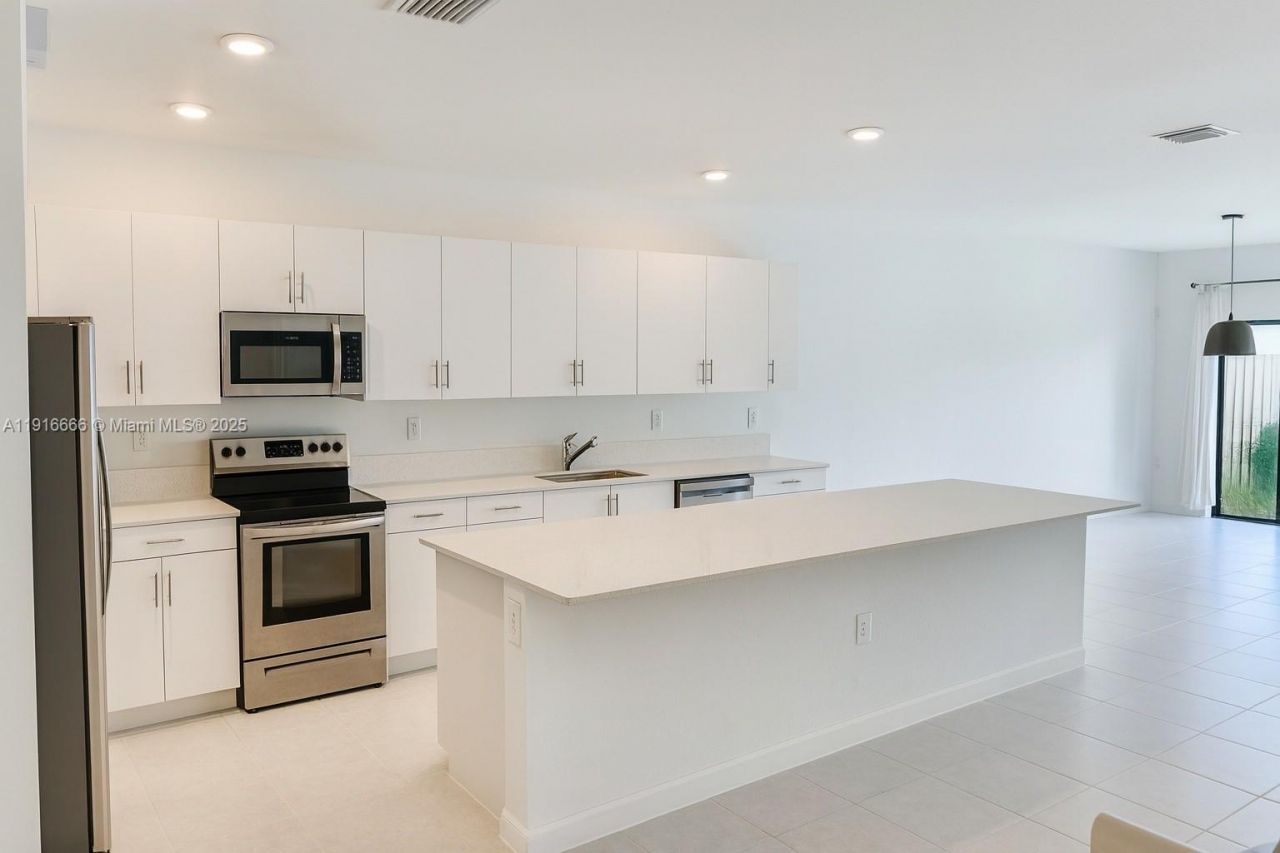 25564 SW 108th Ave, Homestead, FL 33032 Photo