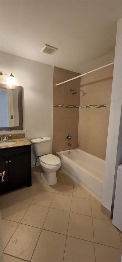10029 Winding Lake Rd, Unit 201, Sunrise, FL 33351 Photo