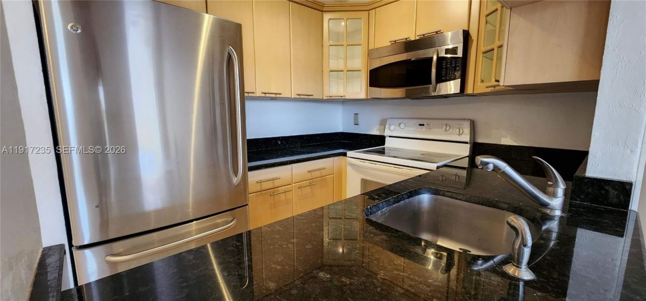 10029 Winding Lake Rd, Unit 201, Sunrise, FL 33351 Photo