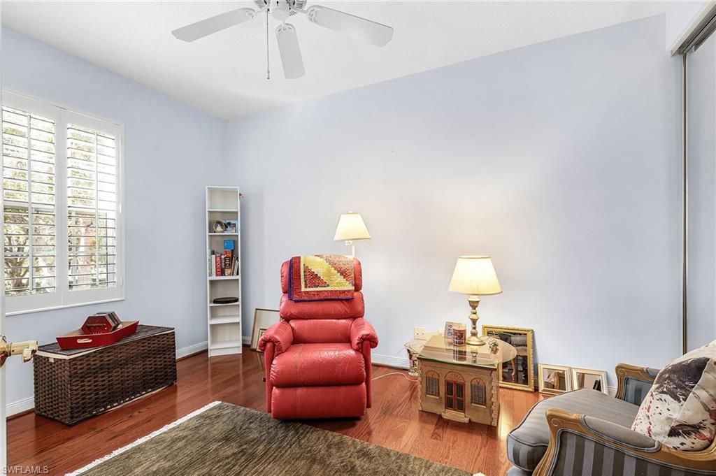5733 Cove Cir, Naples, FL 34119 Photo