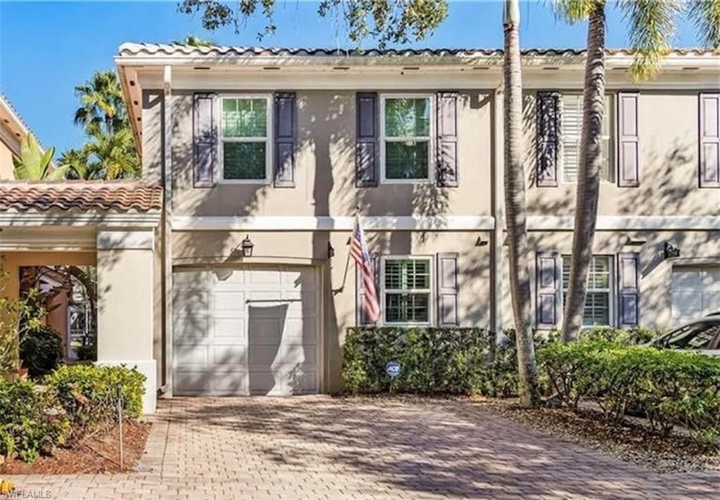 5733 Cove Cir, Naples, FL 34119 Photo