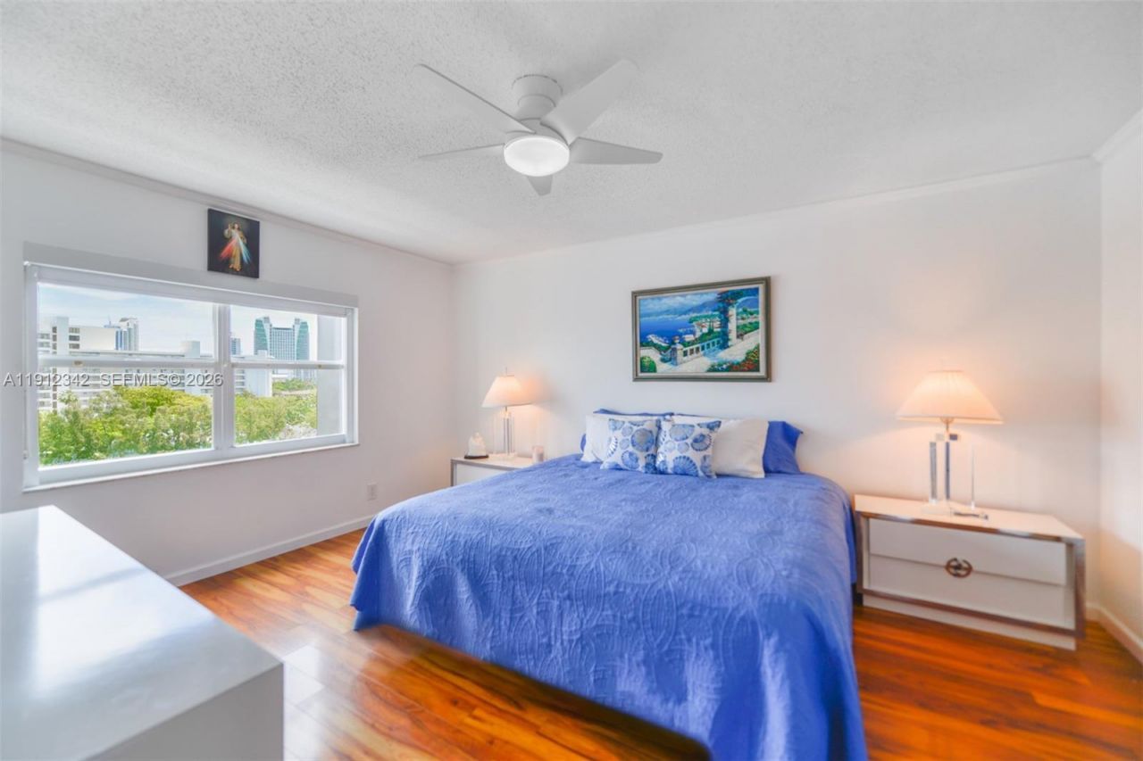400 Diplomat Pkwy, Unit 704, Hallandale Beach, FL 33009 Photo
