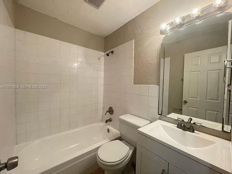 1472 NE 25th Ct, Pompano Beach, FL 33064 Photo