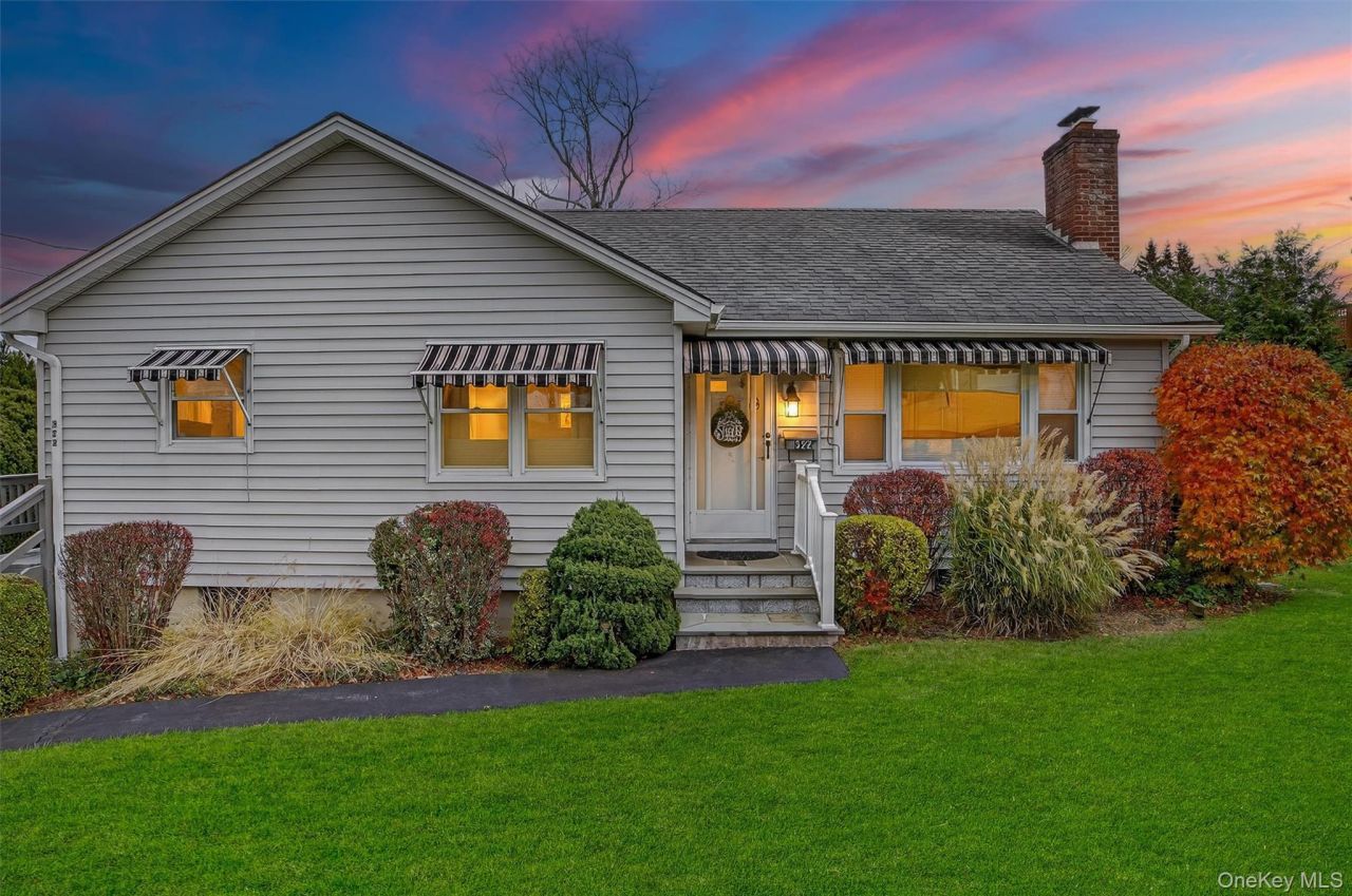 322 Brighton Avenue, Hawthorne, NY 10532 Main Photo