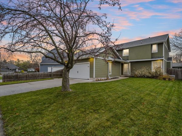2516 White Oak Drive, Ames, IA 50014