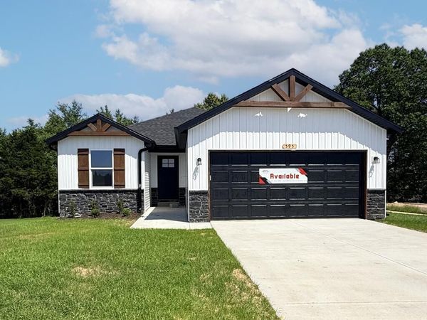 595 Bailiwick Drive, Rogersville, MO 65742
