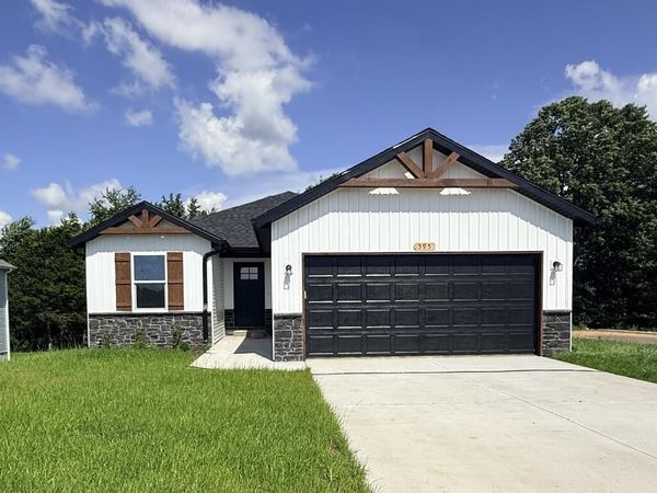 595 Bailiwick Drive, Rogersville, MO 65742