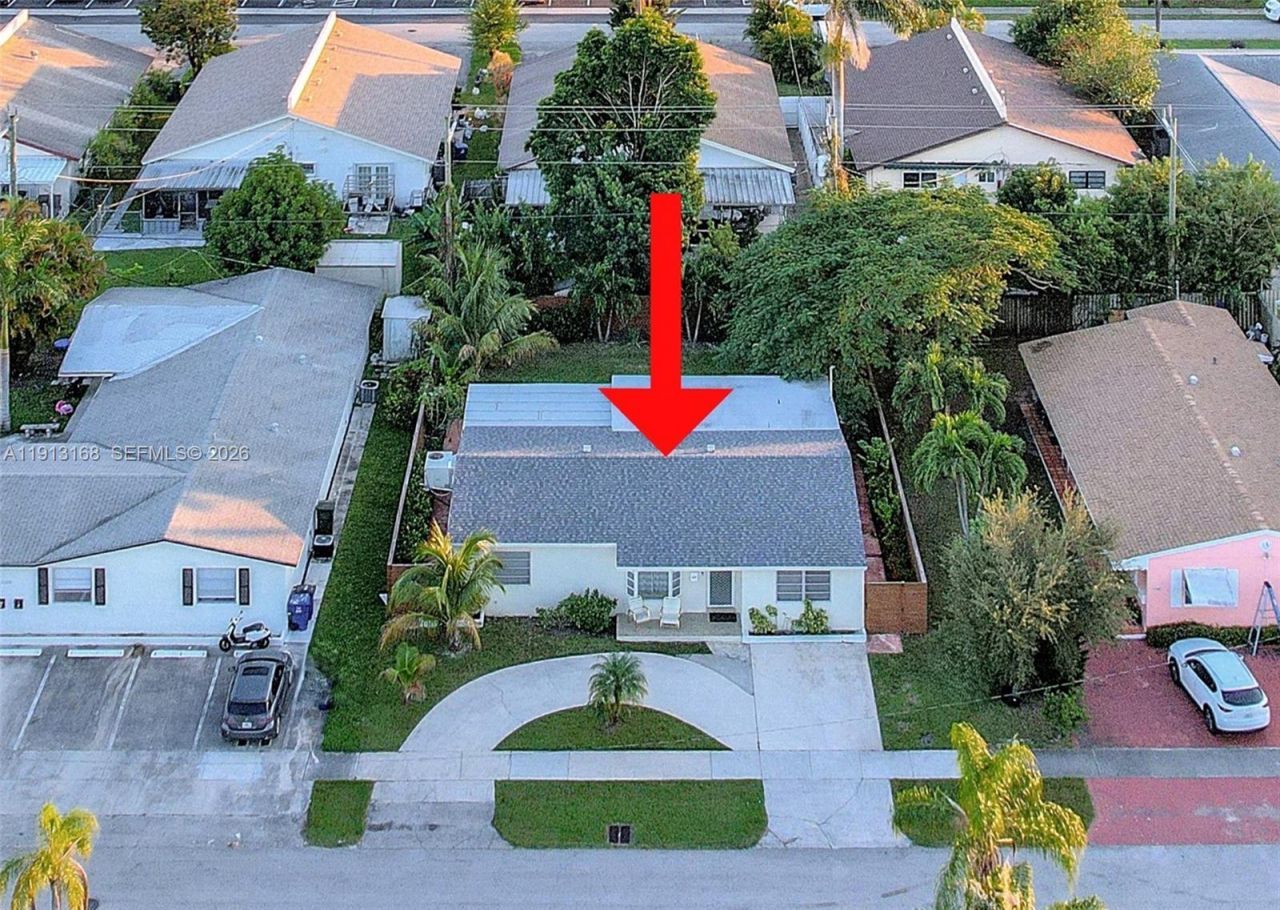 1012 NE 2nd Street, Hallandale Beach, FL 33009 Photo