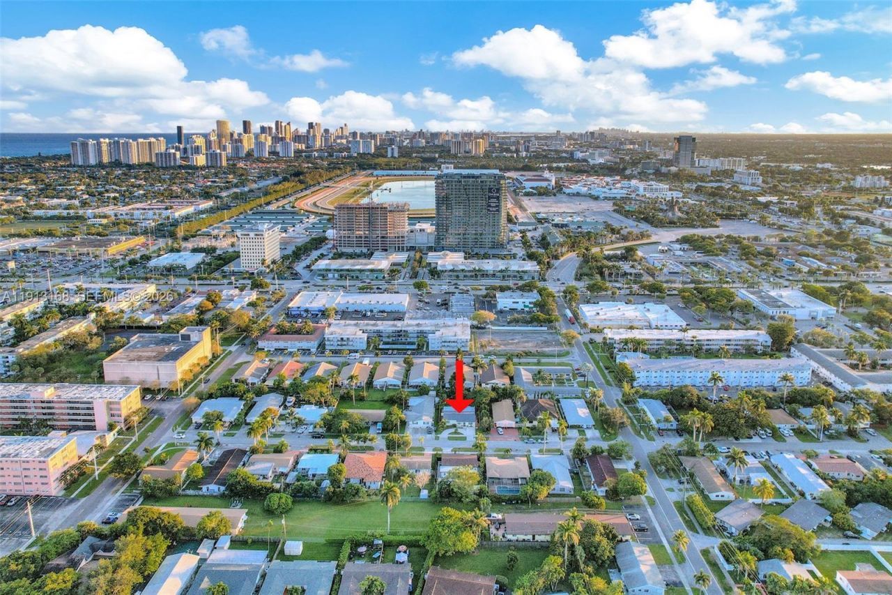 1012 NE 2nd Street, Hallandale Beach, FL 33009 Photo