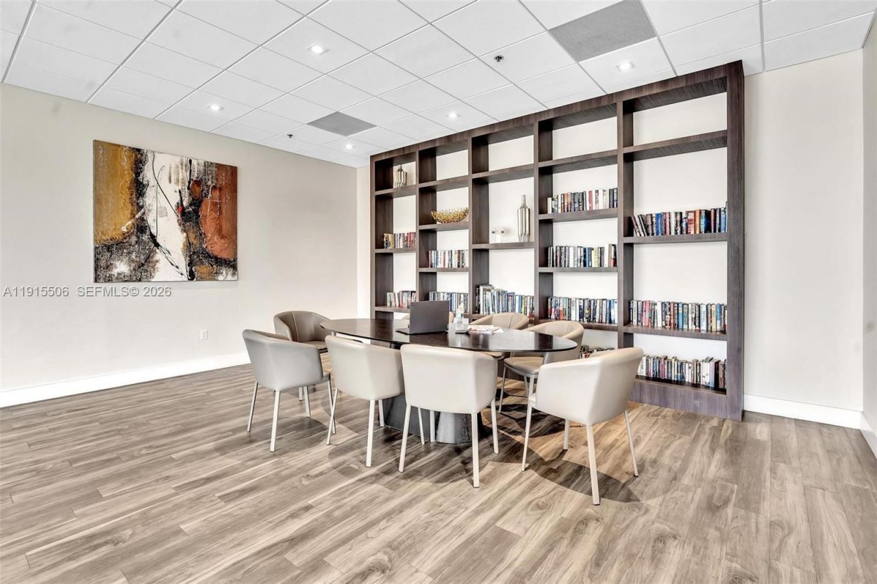 20515 E Country Club Dr, Unit 147, Aventura, FL 33180 Photo