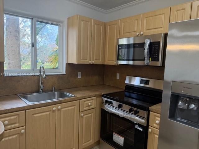2199 NW 77th Way, Unit 104, Pembroke Pines, FL 33024 Photo