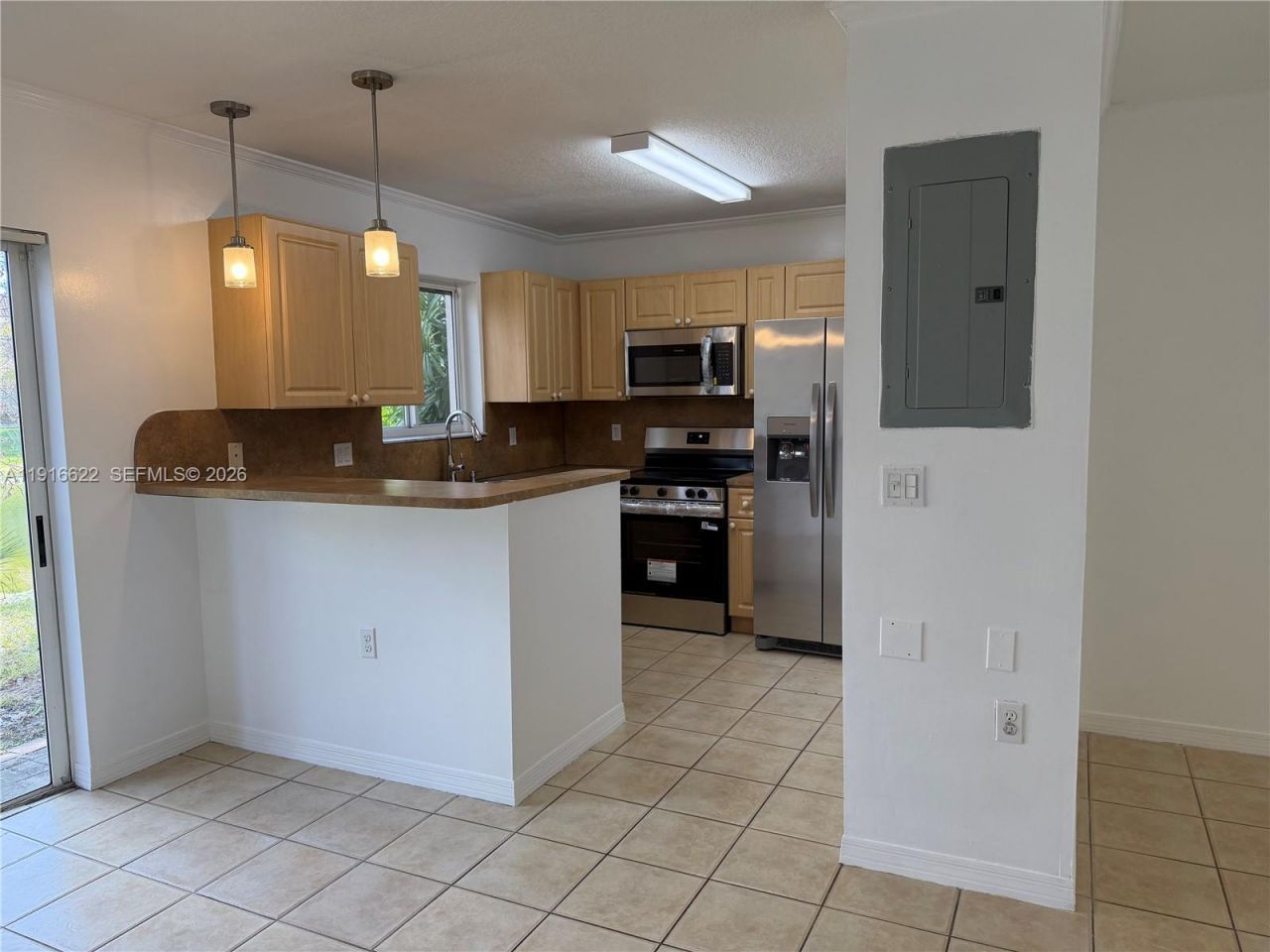 2199 NW 77th Way, Unit 104, Pembroke Pines, FL 33024 Photo