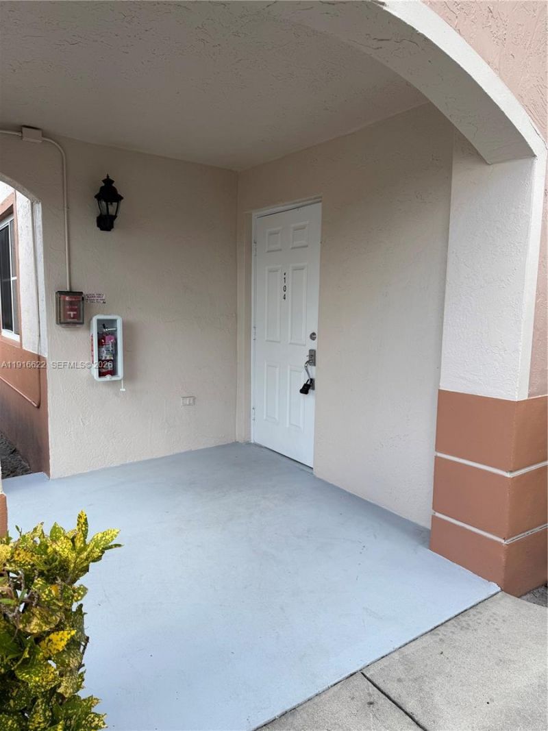 2199 NW 77th Way, Unit 104, Pembroke Pines, FL 33024 Photo