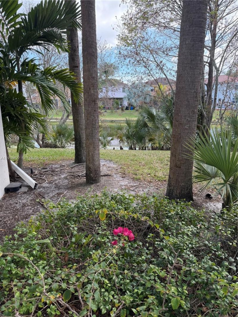 2199 NW 77th Way, Unit 104, Pembroke Pines, FL 33024 Photo