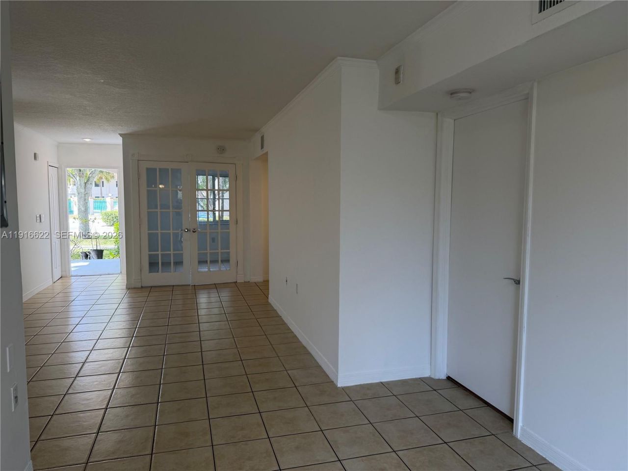 2199 NW 77th Way, Unit 104, Pembroke Pines, FL 33024 Photo