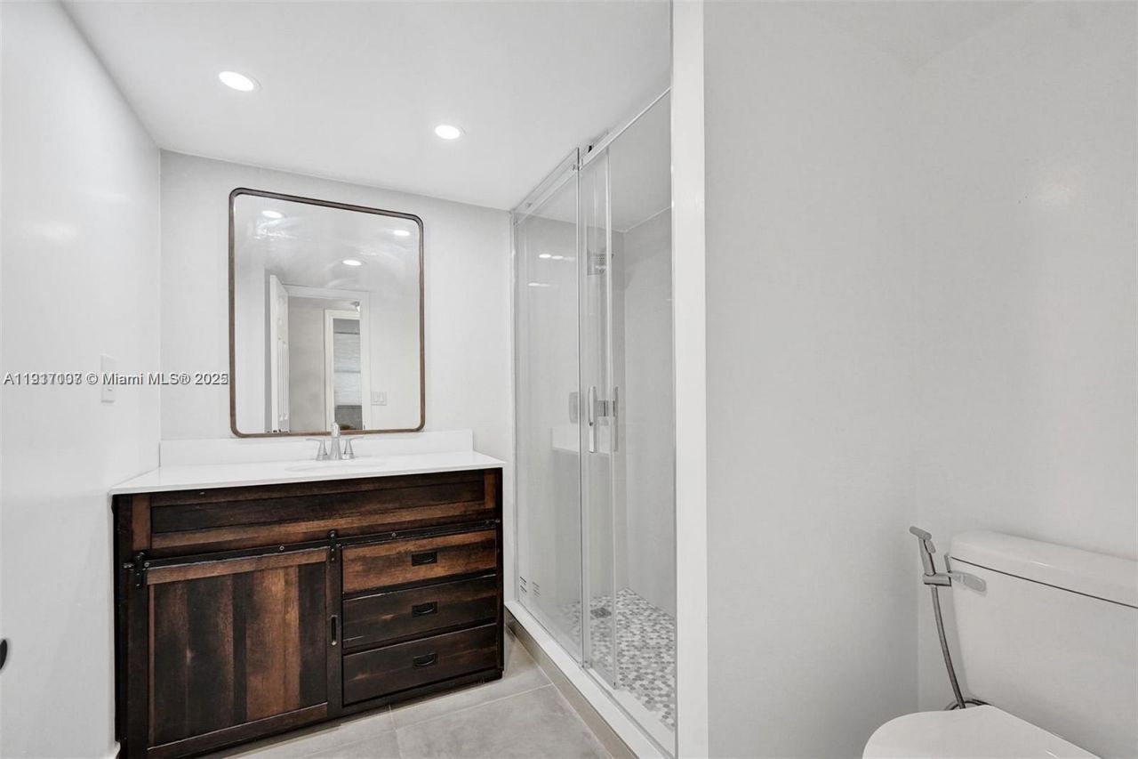 3801 Environ Blvd, Unit 214, Lauderhill, FL 33319 Photo