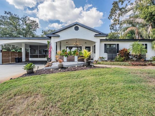 302 WHITCOMB BOULEVARD, TARPON SPRINGS, FL 34689