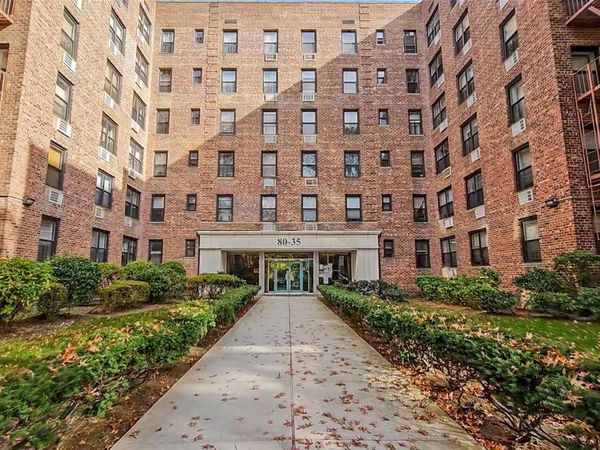 80-35 Springfield Blvd, Unit 4F, Oakland Gardens, NY 11364