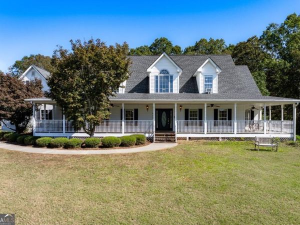 422 Blessings Lane, Nicholson, GA 30565