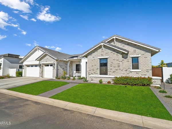 20546 E INDIANA Avenue, Queen Creek, AZ 85142