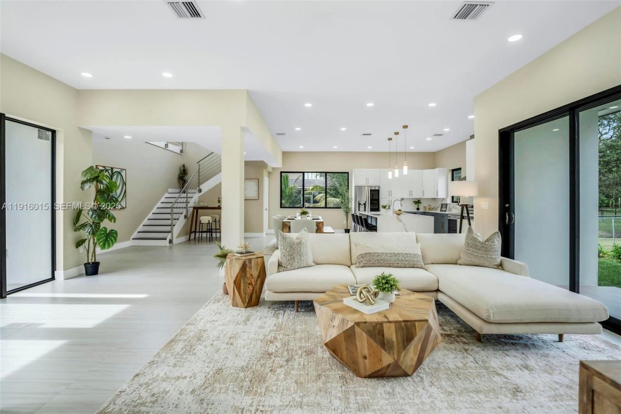 12061 NW 26th St, Plantation, FL 33323 Photo