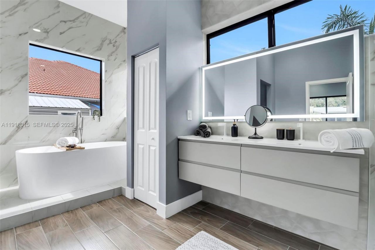 12061 NW 26th St, Plantation, FL 33323 Photo