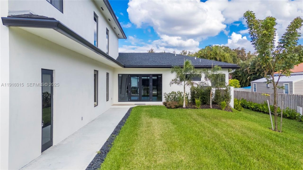 12061 NW 26th St, Plantation, FL 33323 Photo