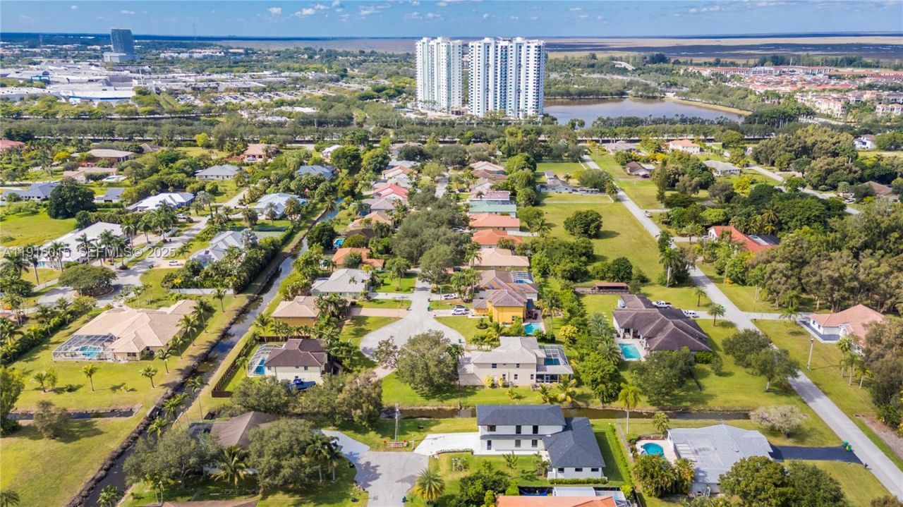 12061 NW 26th St, Plantation, FL 33323 Photo