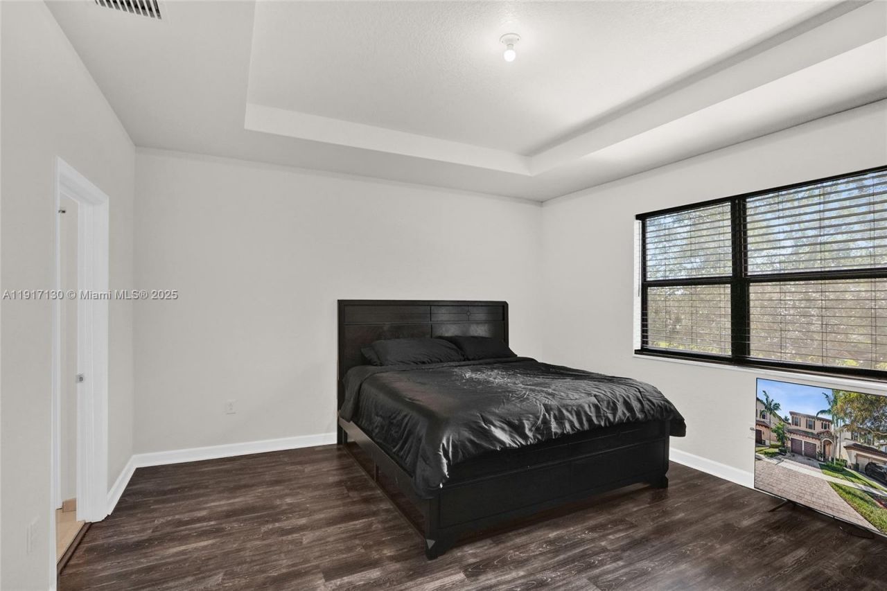 2502 NE 1st St, Homestead, FL 33033 Photo