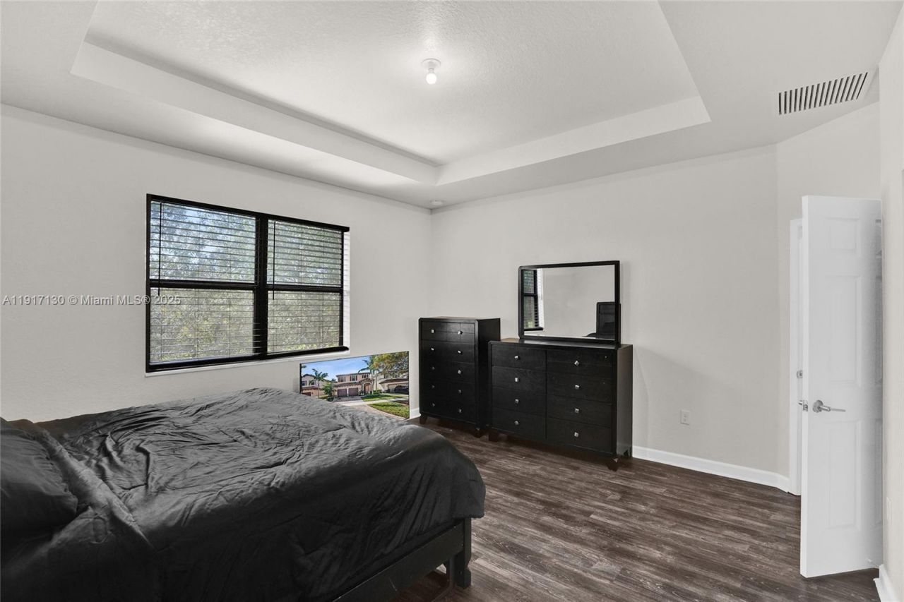 2502 NE 1st St, Homestead, FL 33033 Photo