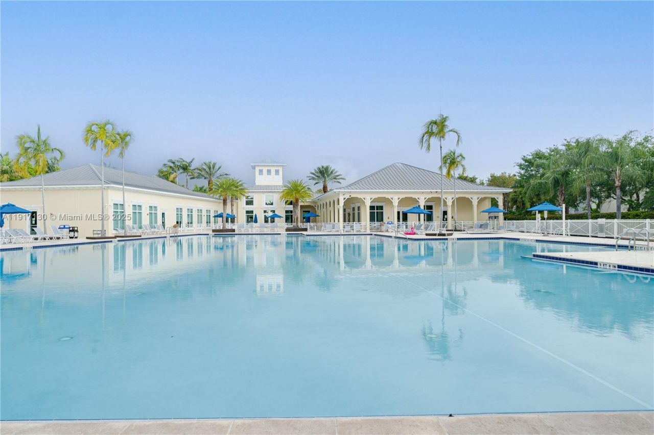 2502 NE 1st St, Homestead, FL 33033 Photo