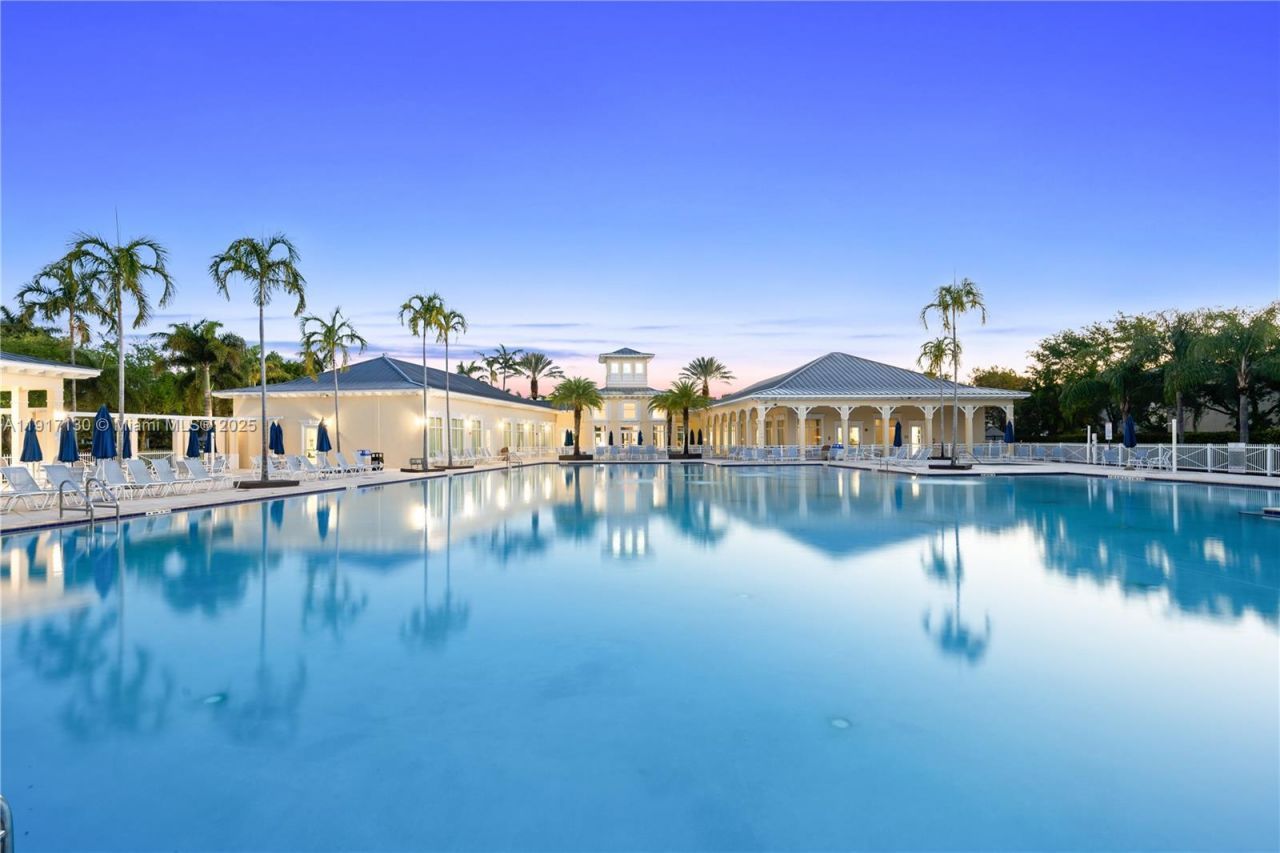 2502 NE 1st St, Homestead, FL 33033 Photo