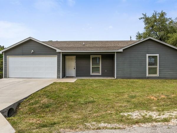 1816 Hidden Valley Road, Granbury, TX 76049