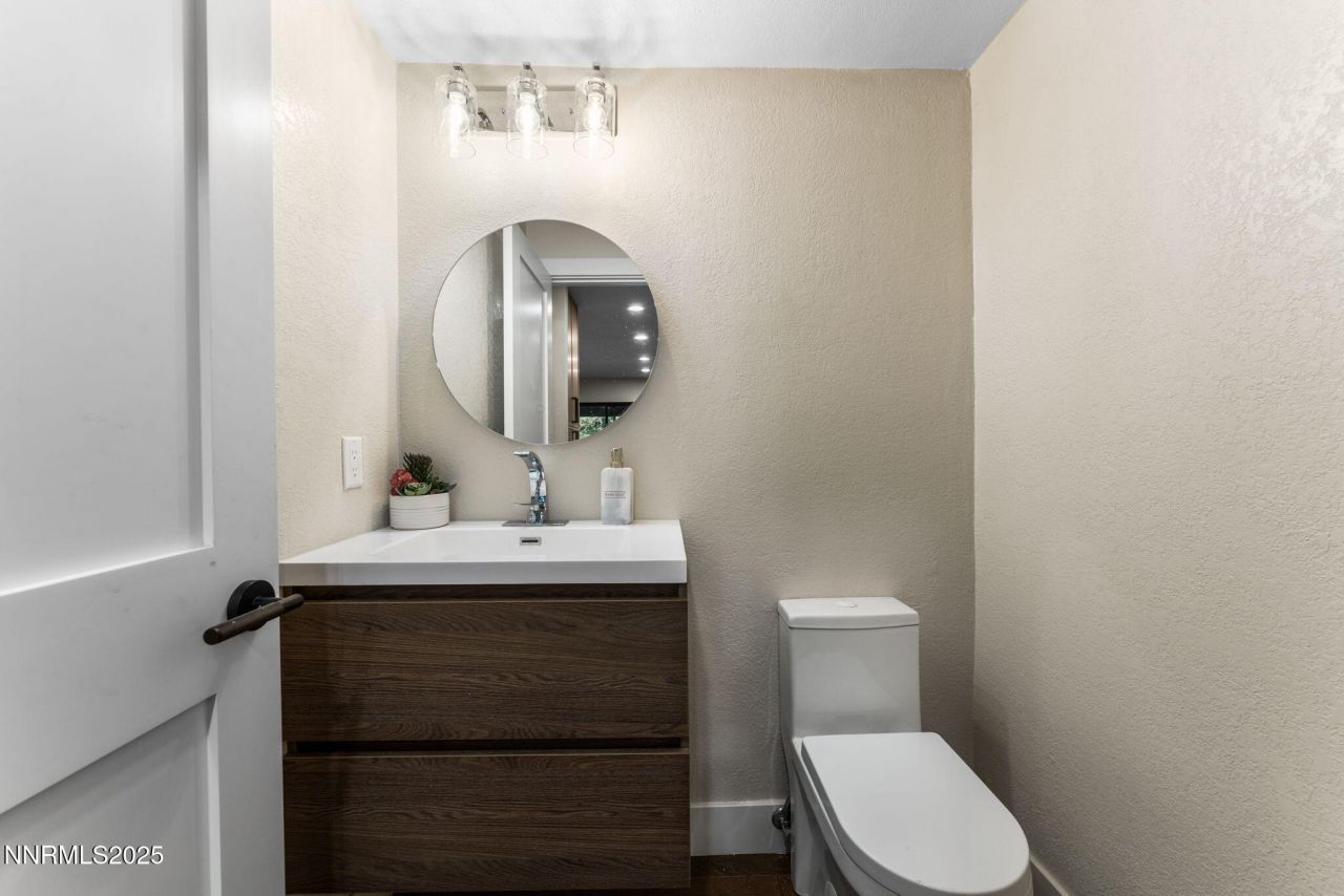 221 Lark Court, Unit 2, Incline Village, NV 89451 Photo