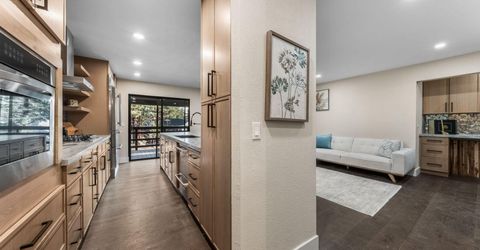 221 Lark Court, Unit 2, Incline Village, NV 89451 Photo