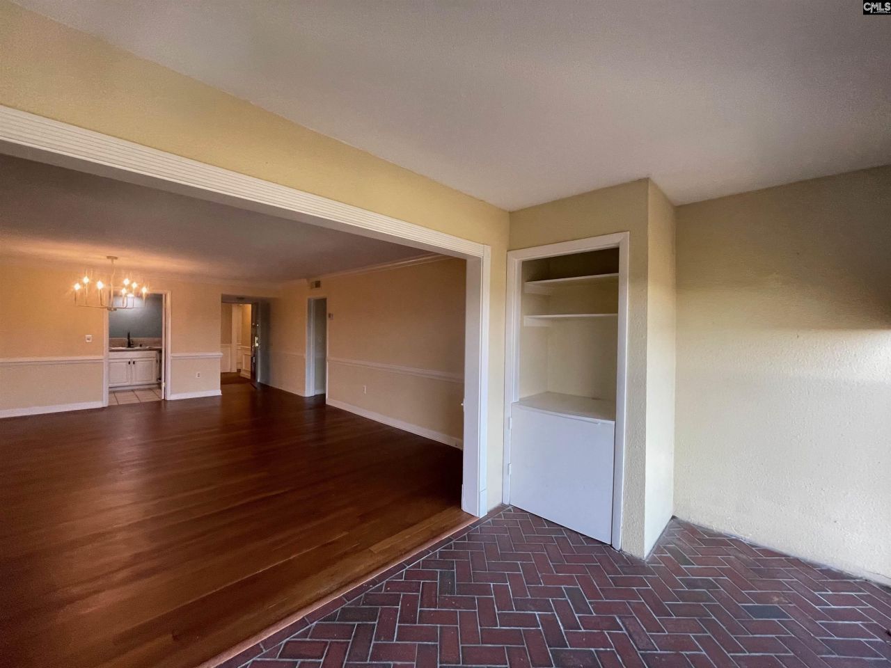 1825 Saint Julian Place Photo 14