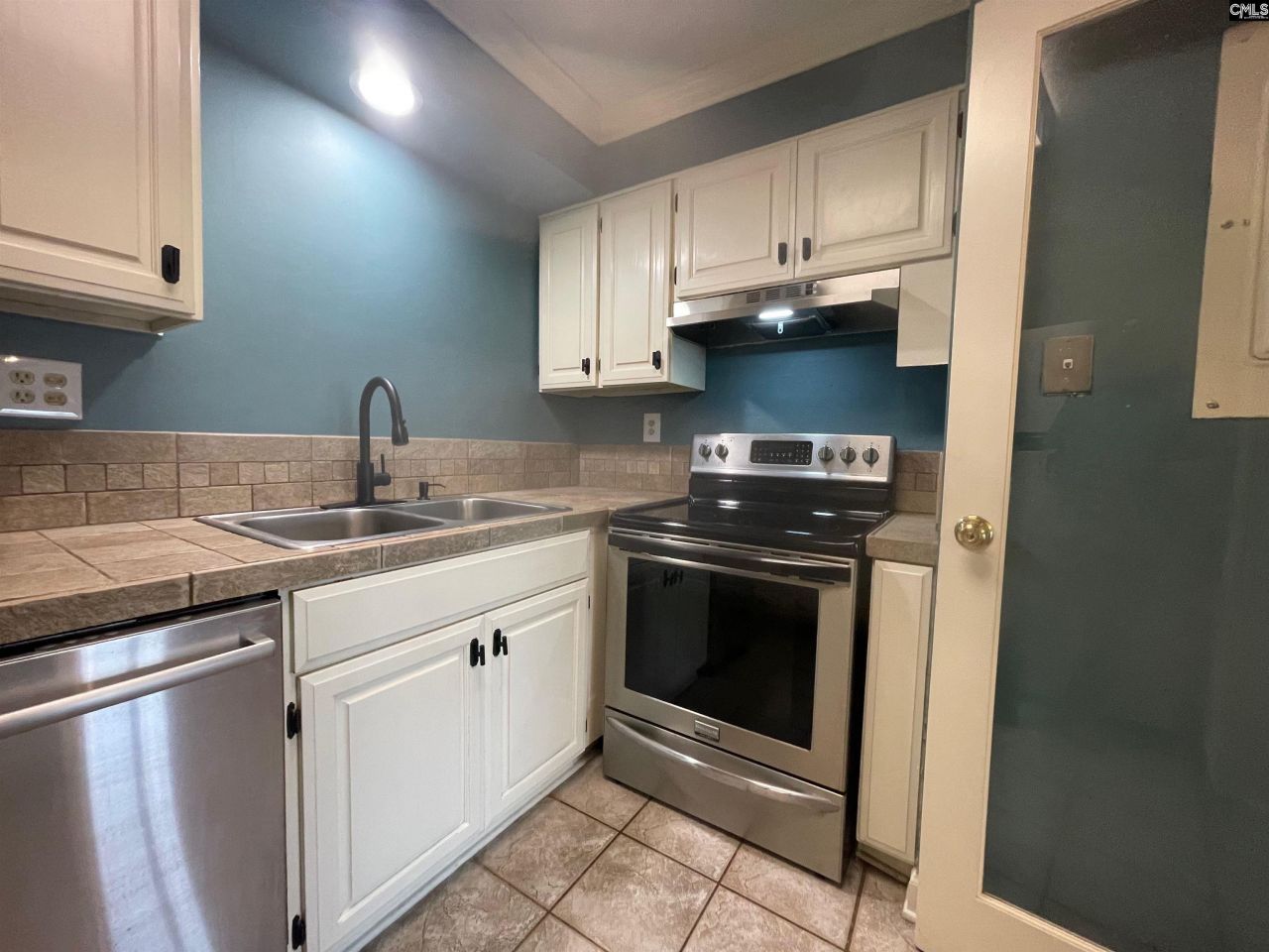 1825 Saint Julian Place Photo 21