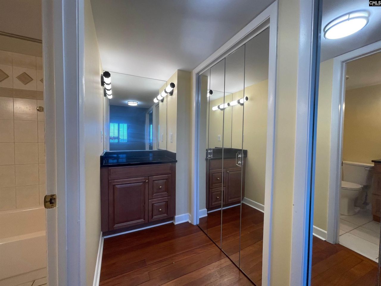 1825 Saint Julian Place Photo 33