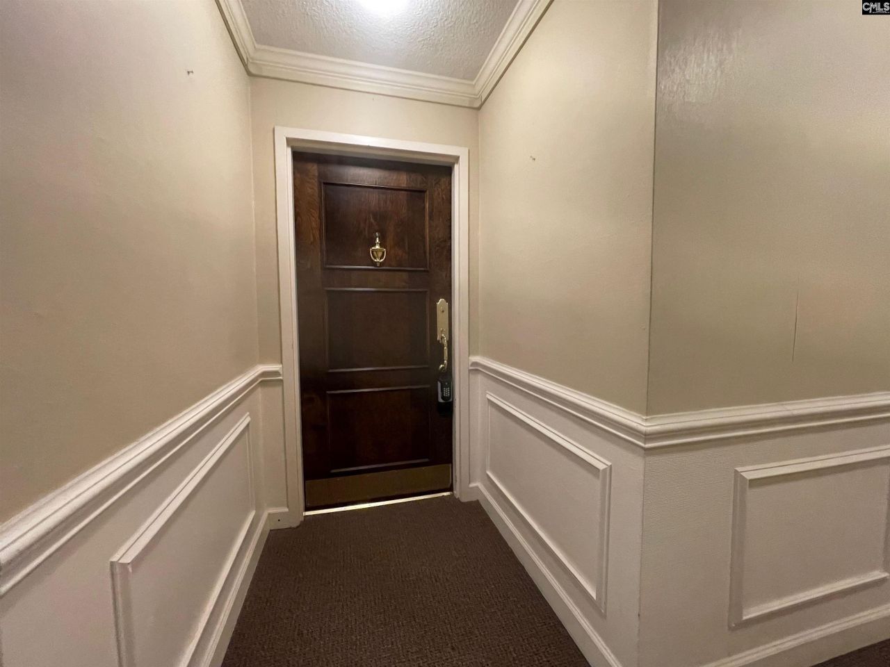 1825 Saint Julian Place Photo 5