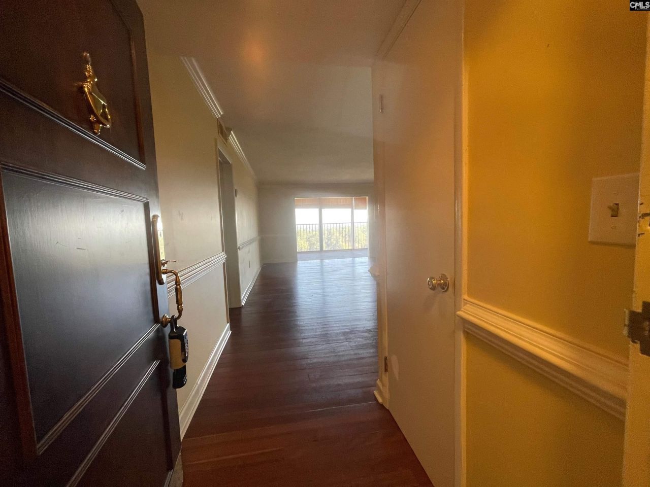 1825 Saint Julian Place Photo 6