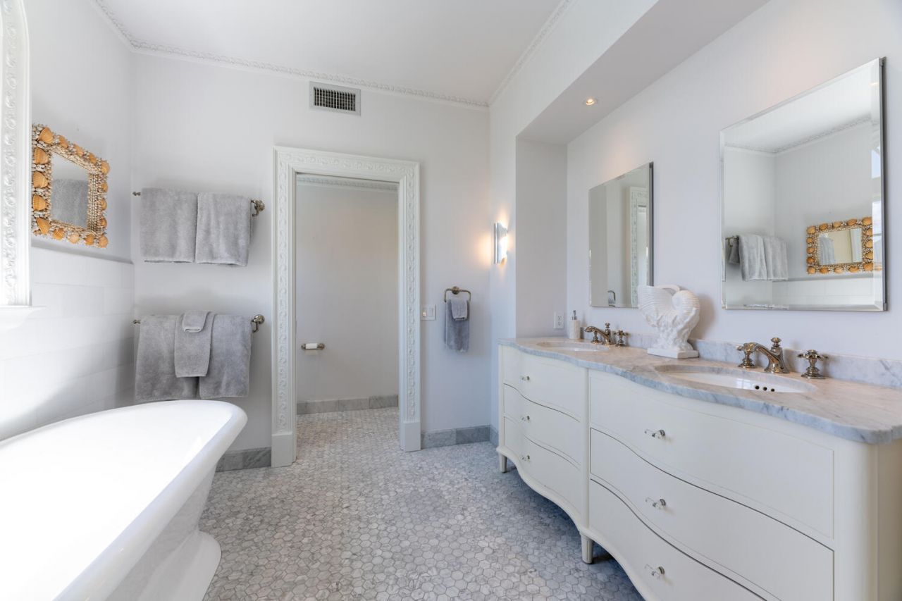 130 Brazilian Avenue, Palm Beach, FL 33480 Photo