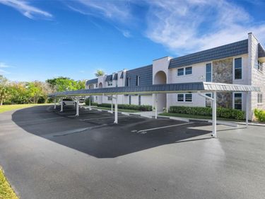 212 FERNWOOD CIRCLE, Unit 212, SEMINOLE, FL 33777