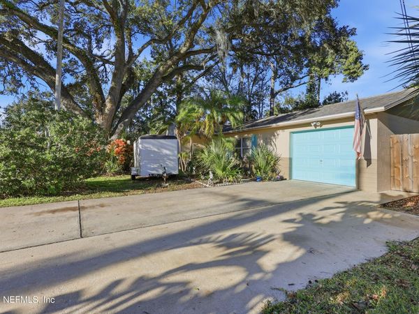 711 GROVE Avenue, Holly Hill, FL 32117