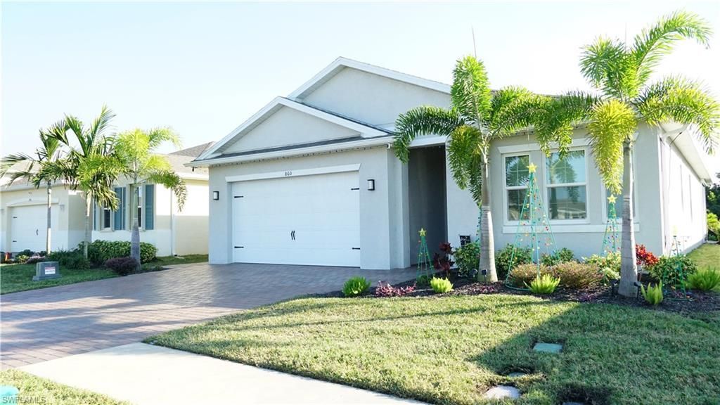 860 Heather Lake Ave, Cape Coral, FL 33993 Photo