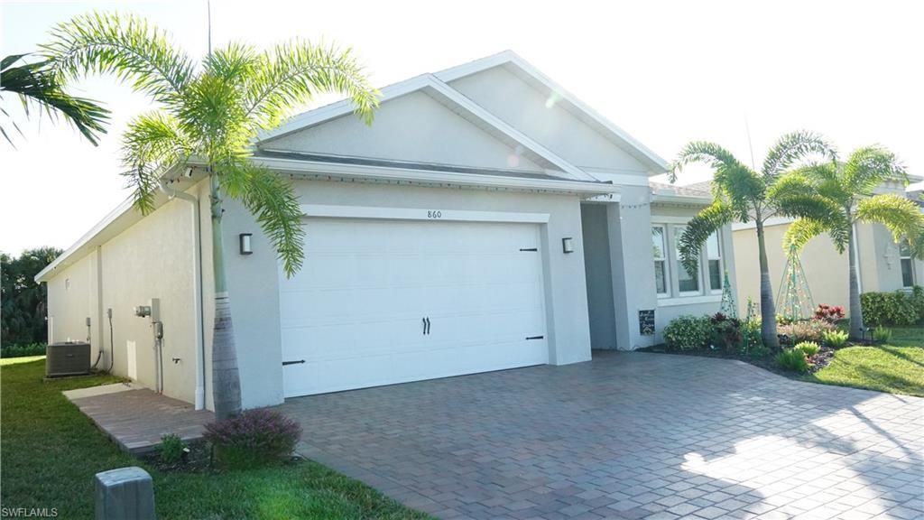 860 Heather Lake Ave, Cape Coral, FL 33993 Photo