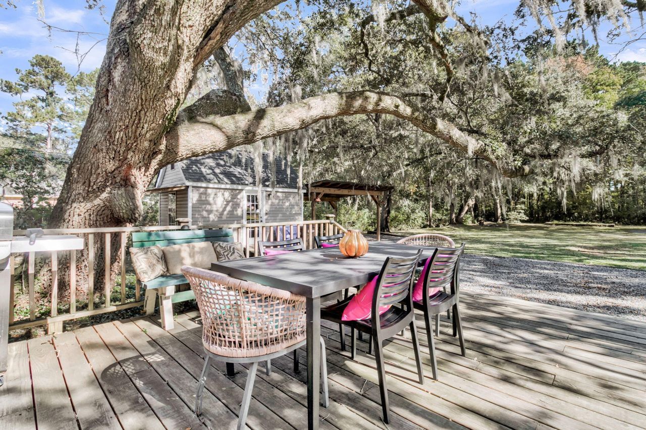 440 Woodland Shores Road Photo 10