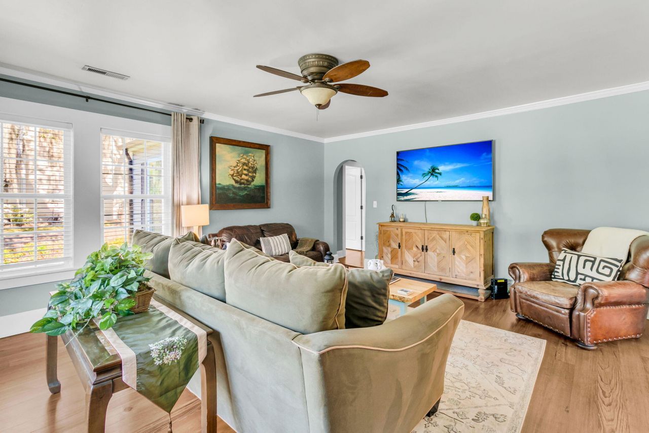 440 Woodland Shores Road Photo 13