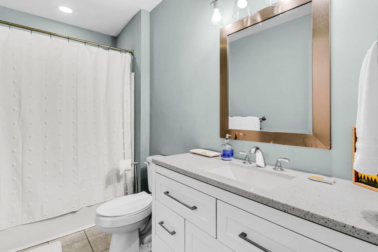 440 Woodland Shores Road Photo 17